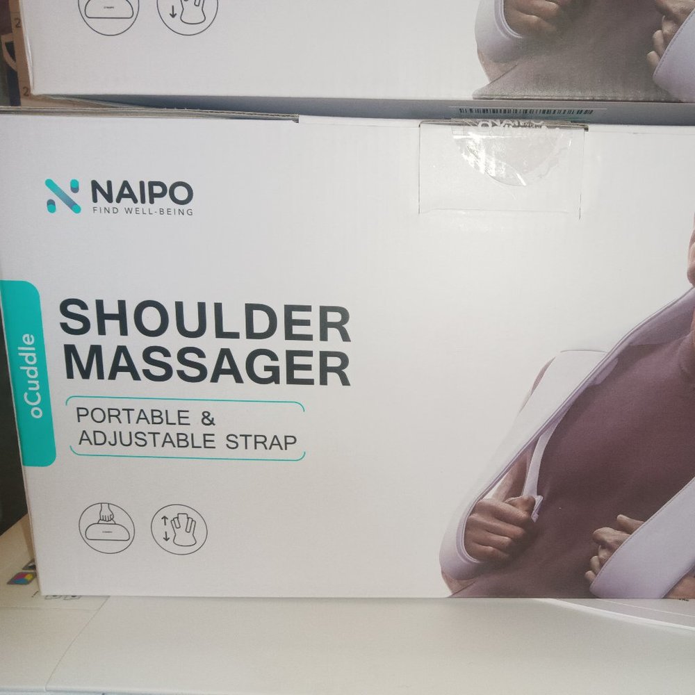 New In Box ~ oCuddle ~ Portable & Adjustable Shoulder Massager